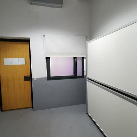 트래블러 박스 호스텔 세비야 외부 사진